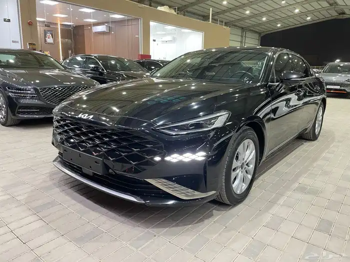 كيا كي 8 2022 نصف فل ( بنزين) 2.5L 1