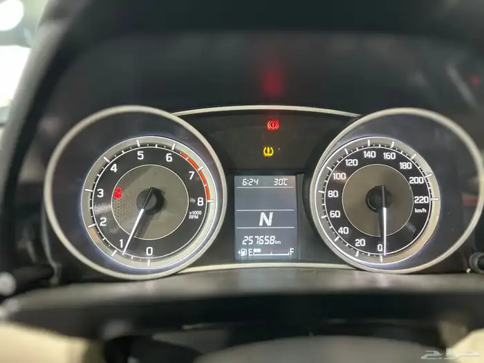 سوزوكي   ديزاير   2023 14