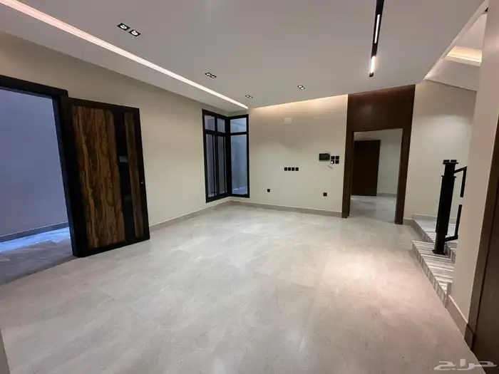 للبيع فيلا مودرن قريبه من ممشى الراقى بخميس مشيط 12