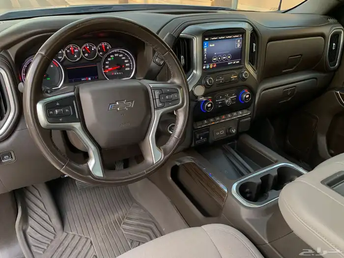 شفروليه سلفرادو تريل بوس موديل 2021 بحالة الوكاله 32