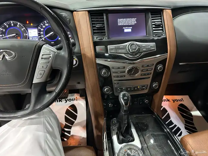 انفنيتي QX80 موديل 2018 فل كامل نظيف جدآ ممشى قليل 6