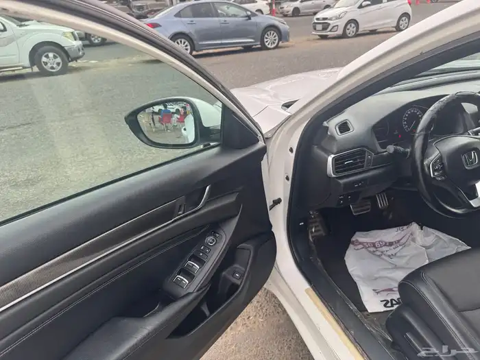 هوندا اكورد 2018 فل سبورت 15