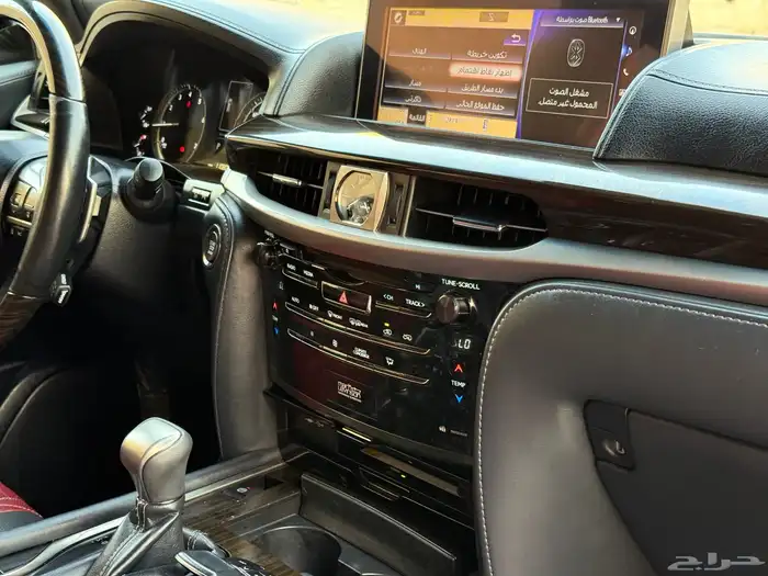 لكزس بلاك ديشن 2019 41