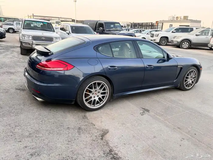 بورش باناميرا 2014 8