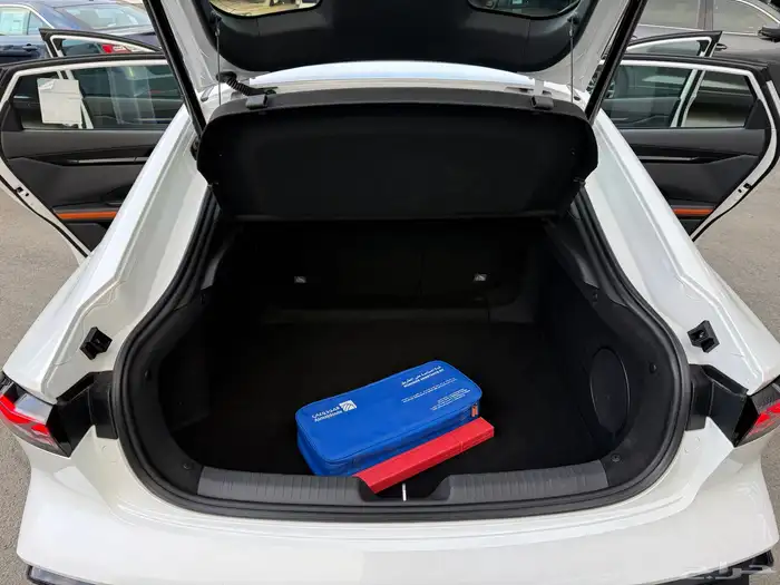 شانجان 2025 يوني V اعلى فئة سبورت 26