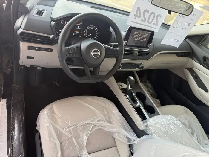 نيسان التيما موديل 2024 12