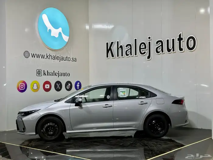 تويوتا كورولا ستاندر 2.0 موديل 2025 1