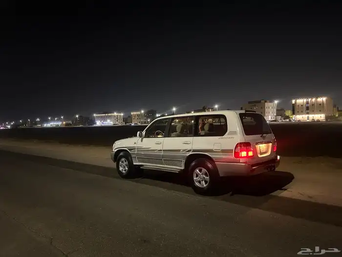 لاندكروزر 2002 0