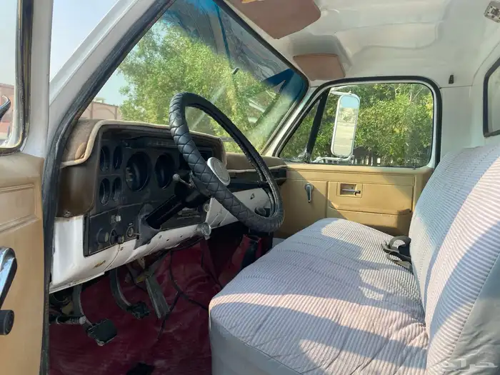 وايت ماء مديل 82 مسقط للبيع 20