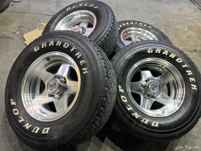 جنوط ريس مع كفرات دلوب  مقاس 275.70 16تاريخ 23 3