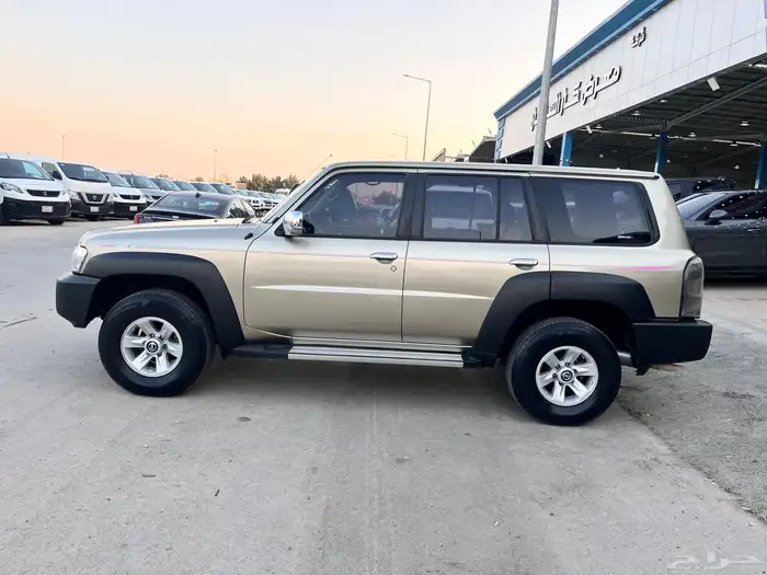 نيسان فتكGL موديل 2016 3