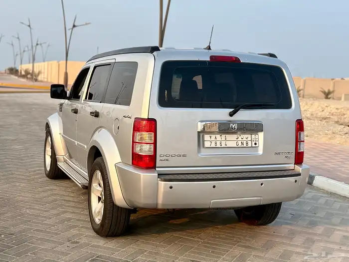 دوج نيترو RT 2009 4