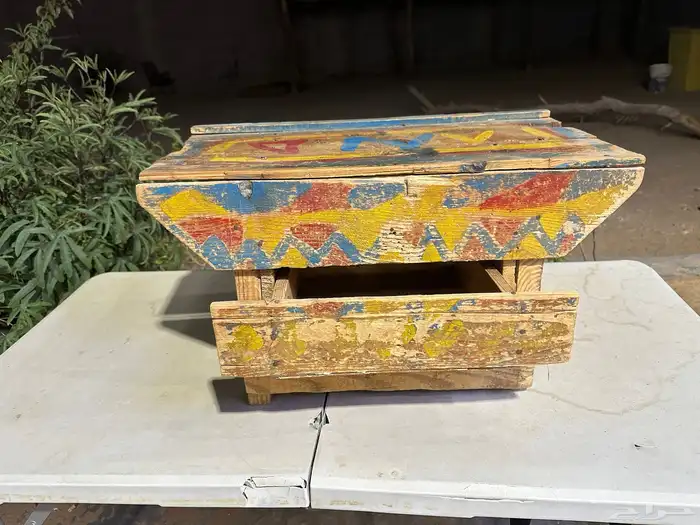 طاوله مكينة الخياطة 2