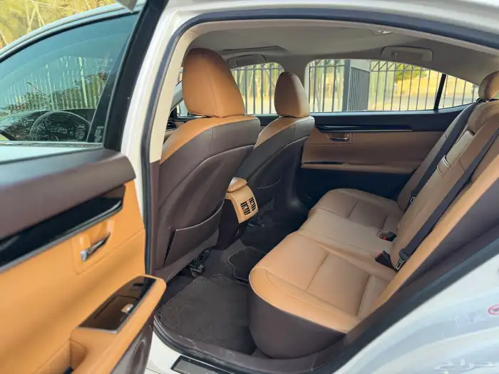 لكزس ES350 2018 سعودي 11