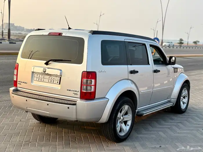 دوج نيترو RT 2009 5