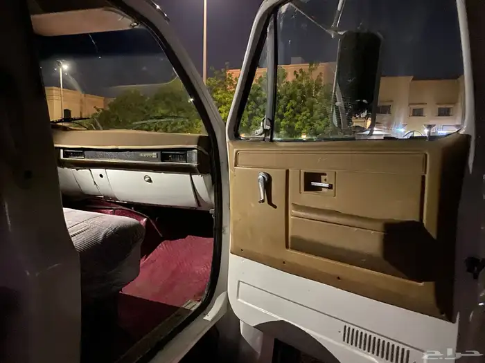 وايت ماء مديل 82 مسقط للبيع 31