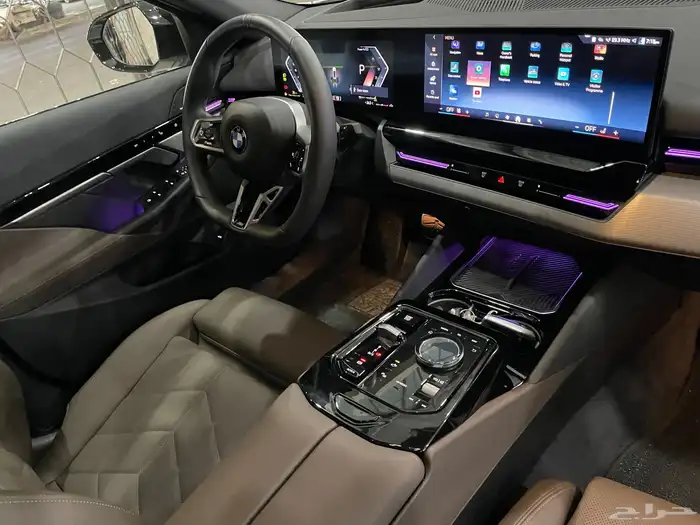 بي ام دبليو 520i موديل 2024 فل كامل Kit m 12