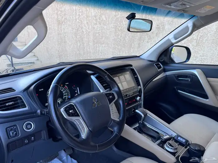 مستبيشي مونتيرو 2022 بحالة ممتازة 18