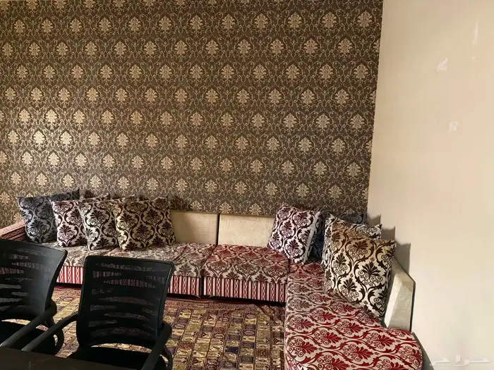 اغراض شقه للبيع غرفة نوم حاله ممتازه واطفال ومطبخ و2 مجلس 16