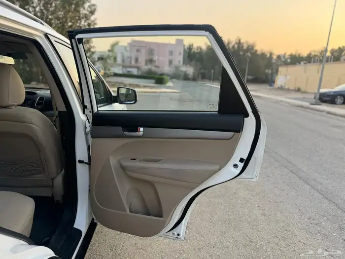 كيا سورينتو قمة النظافة ممشى معقول 13