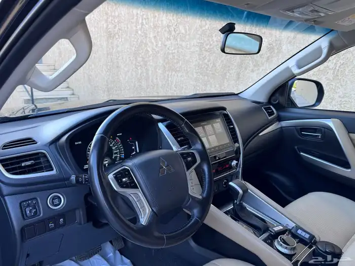 مستبيشي مونتيرو 2022 بحالة ممتازة 16