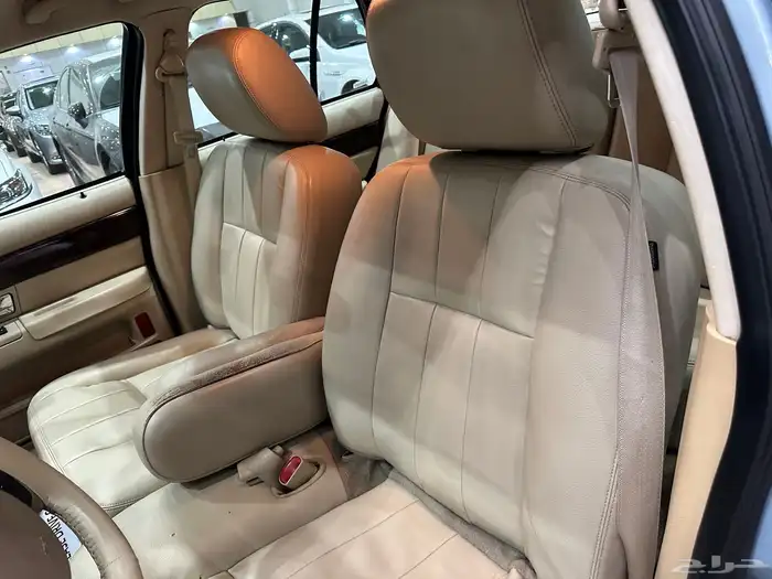 جراند ماركيز موديل 2011 نظيف 7