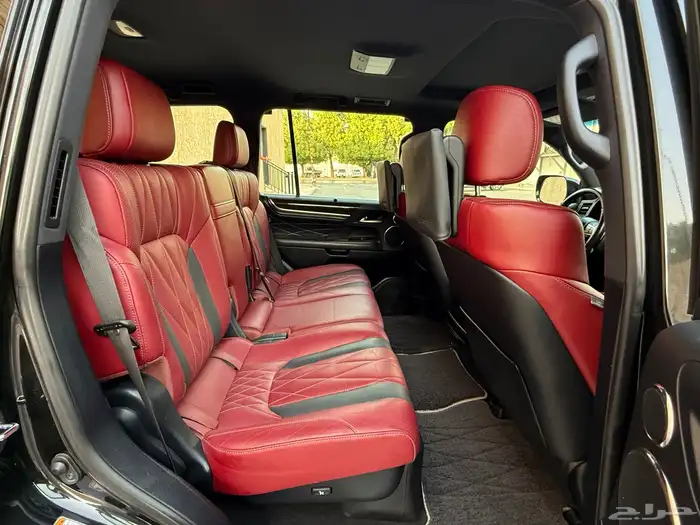 لكزس بلاك ديشن 2019 37