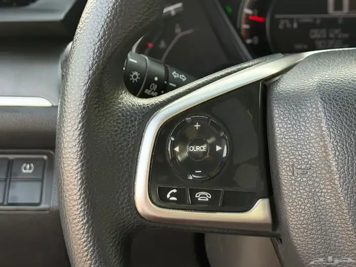 هوندا سيفيك 2020 - لون عنابي 12