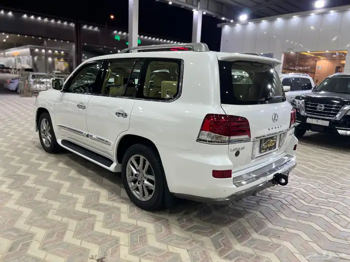 لكزس 2015 بريمي كلاسك ماشي 129 الف قمة فالنظافة السعر 170 4