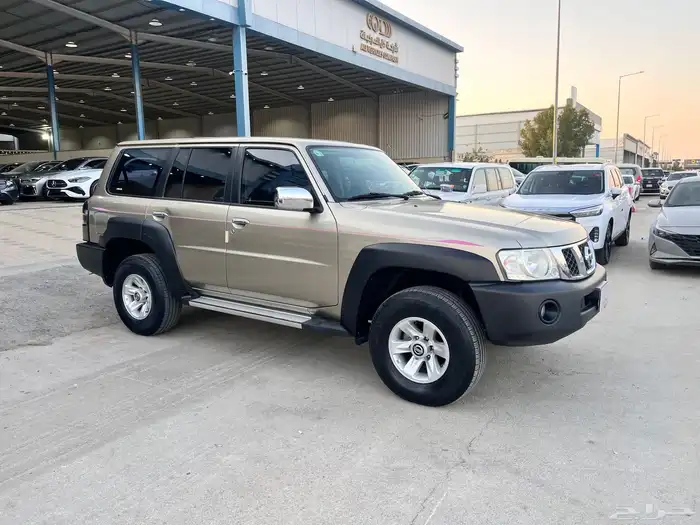 نيسان فتكGL موديل 2016 4