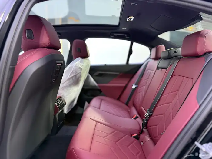 بي ام دبليو M520i 3