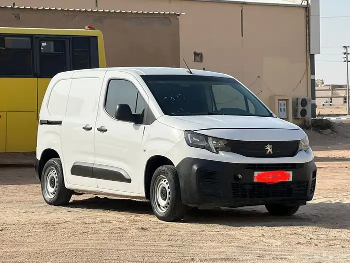 للبيع بيجو بارتنر 2021 1