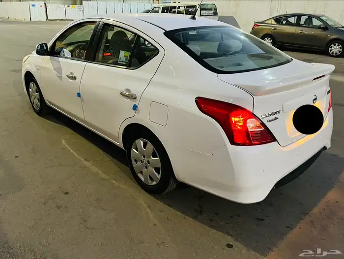 نيسان صني 2022 للبيع 3