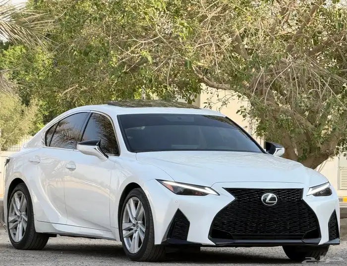 لكزس is300 2023 ممشى (39) الف 3