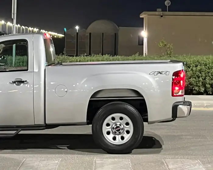 جي ام سي سييرا ( مخزن ) 4