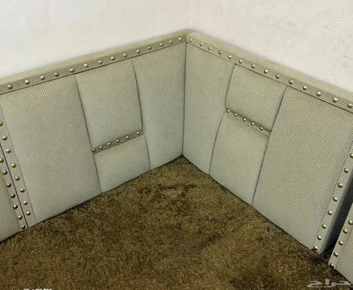 جلسه ارضيه مع فرشه و طاوله 3