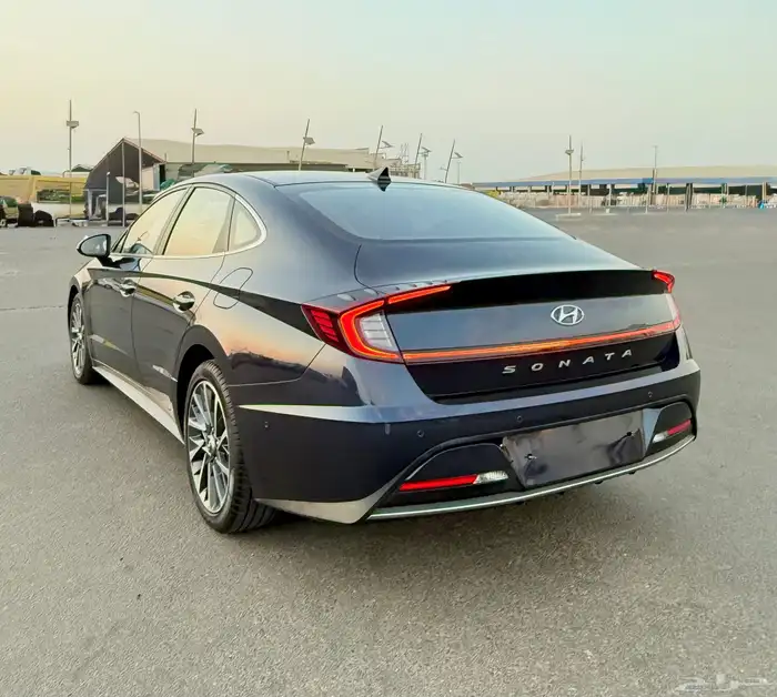 سوناتا 2021 اعلا مواصفات بدون بنورما داخل جملي نضيفه للبيع 3