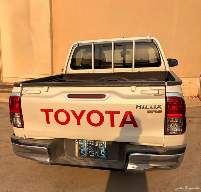 تويوتا هايلكس 5