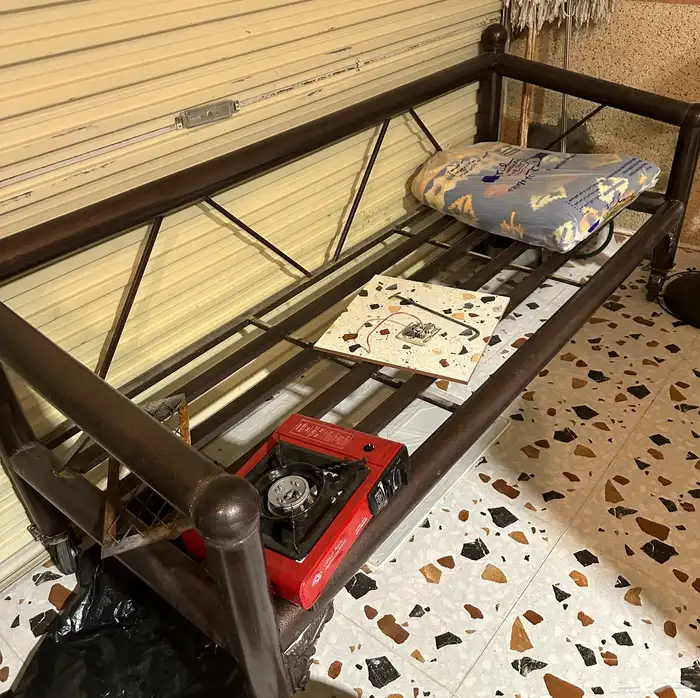 كرسي حديقه كوسي حوش حديد بس 1