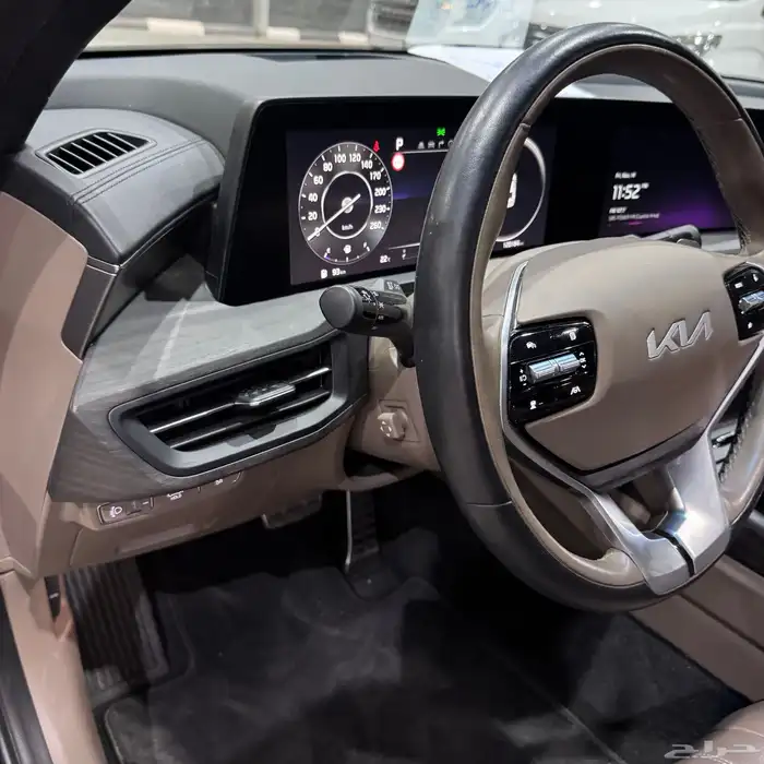 كي 8   2022 فل كامل ( 6 سلندر ) 12