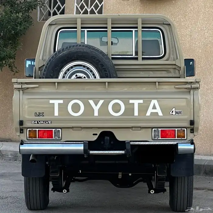 تويوتا شاص 2006 مخزن ممشى ( 79 ) 1