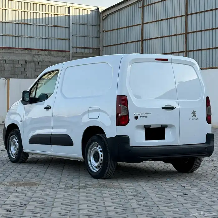 بيجو فان بارتنر 2021 باص بضاعه ديزل 4