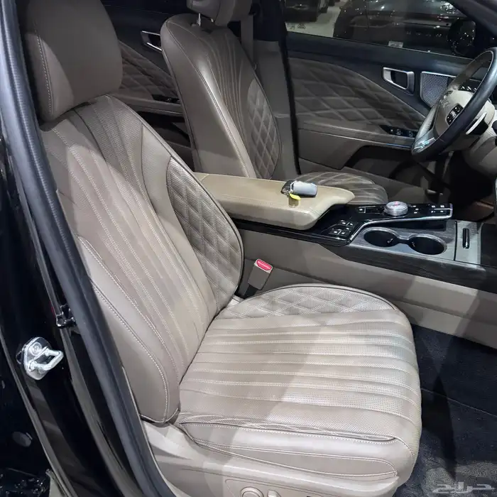 كي 8   2022 فل كامل ( 6 سلندر ) 25