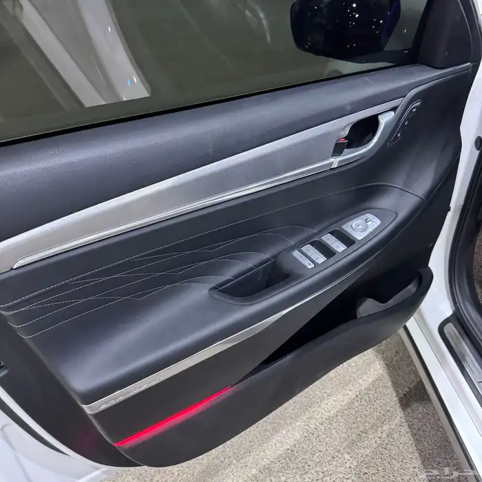 ازيرا 2020 فل كامل اعلى فئه ( 6 سلندر ) بدي وكاله 9