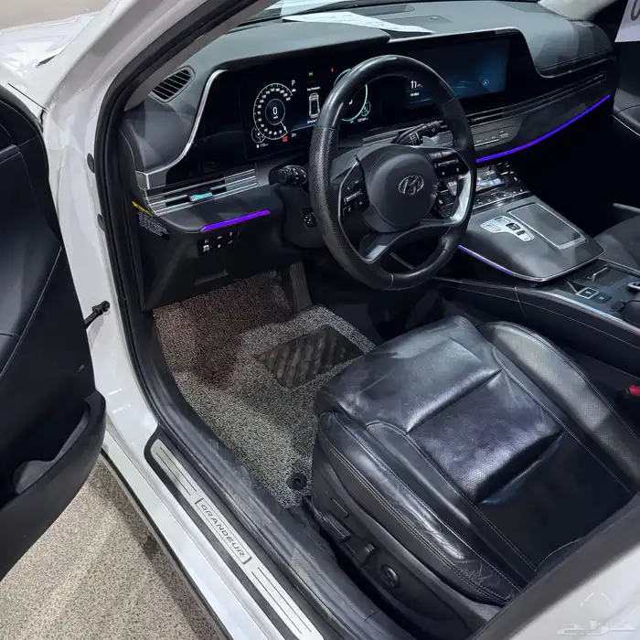 ازيرا 2020 فل كامل اعلى فئه ( 6 سلندر ) بدي وكاله 11