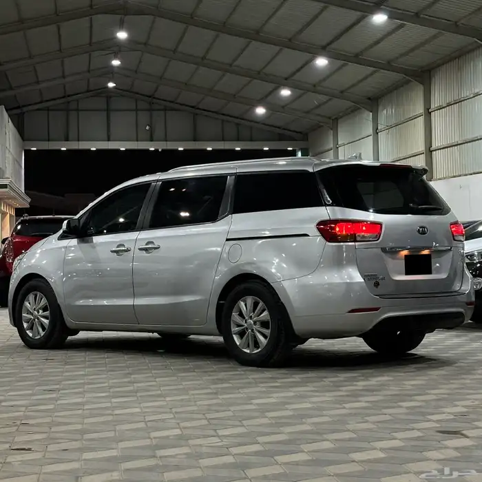 كيا كرنفال 2016 عائليه ثلاث صفوف 3