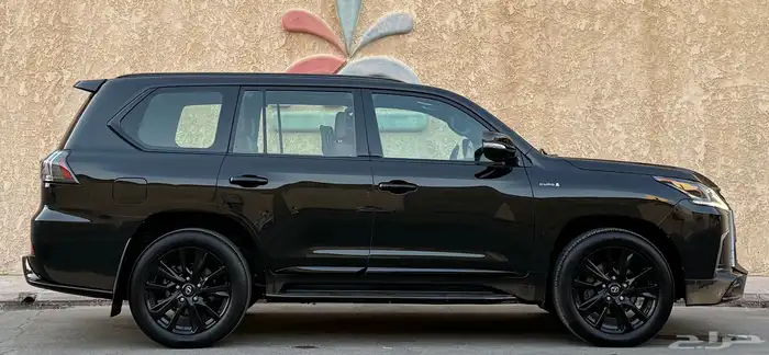 لكزس بلاك ديشن 2019 10