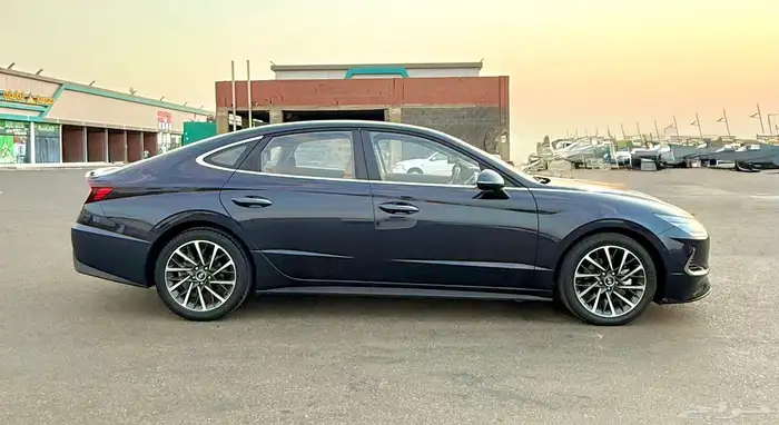 سوناتا 2021 اعلا مواصفات بدون بنورما داخل جملي نضيفه للبيع 6