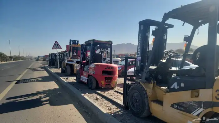 فوركلفت للايجار 3