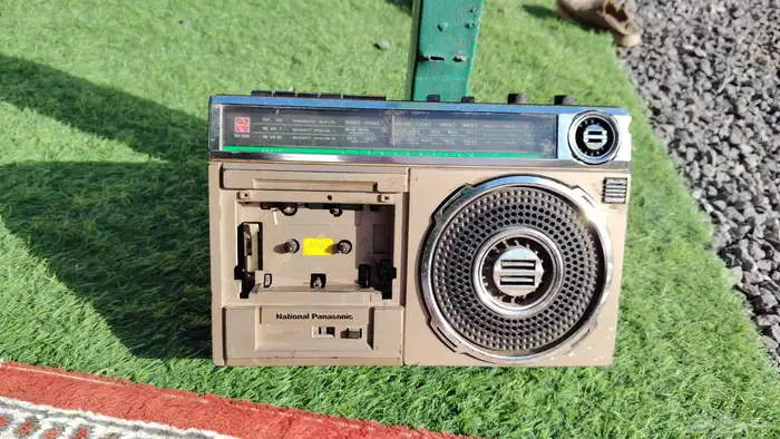 ساعة الحرمين ب180ريال نجر ب120 يال مسجل قديم ع السوم 0